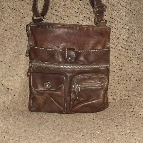 ROOTS-Venetian Village Prince-Crossbody-Chocolate Brown Tribe Leather-Excellent - Picture 2 of 9